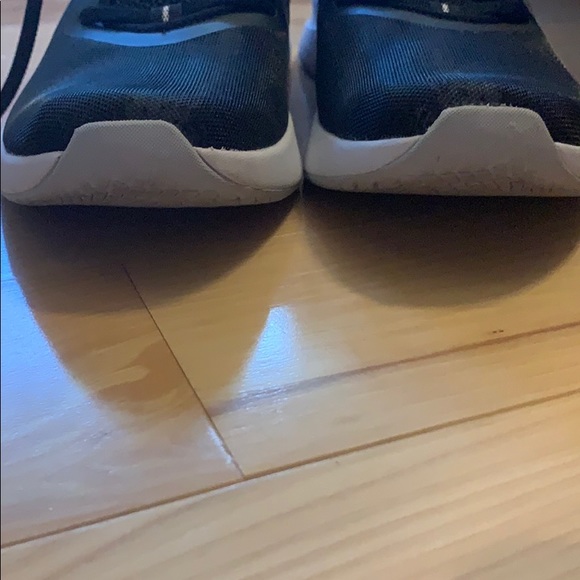 Under Armour sneakers. Size 7.5 - Picture 3 of 5